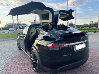 Tesla Model X foto 4