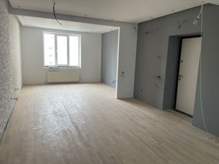 Apartament cu 2 camere, 77 m², Buiucani, Chișinău foto 8