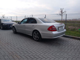 Mercedes E Class foto 2