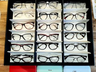 Продаются брендовые оправы для зрения/Vand rame pentru ochelari. foto 1