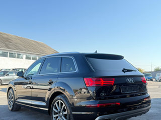 Audi Q7 foto 9