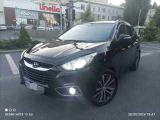 Hyundai ix35 foto 1