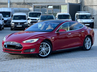 Tesla Model S foto 3