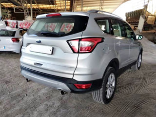 Ford Kuga foto 2