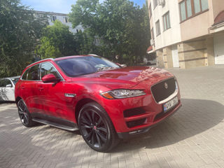 Jaguar F-PACE foto 2