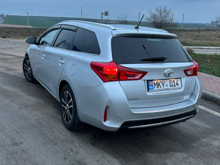 Toyota Auris foto 4