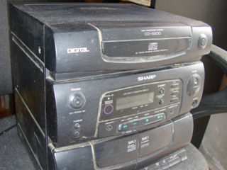 Centru muzical SHARP CD-6200 defect – 300 lei
