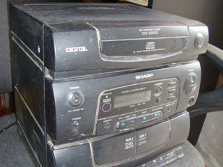 Centru muzical Sharp CD-6200 defect – 300 lei