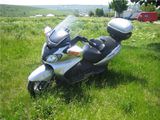 Suzuki Burgman 650 foto 2