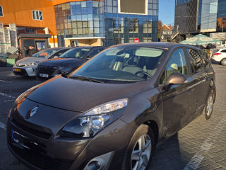 Renault Grand Scenic foto 3