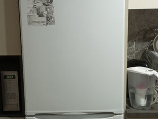 Indesit frigider SB200.027 foto 1