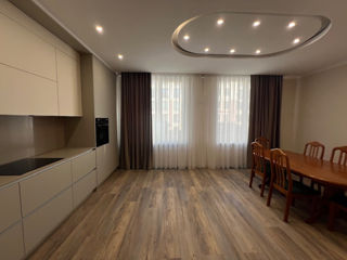 Apartament cu 2 camere, 100 m², Centru, Chișinău