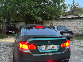 BMW 5 Series foto 3