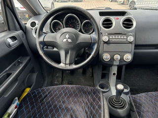 Mitsubishi Colt foto 8