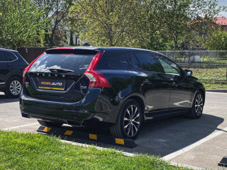 Volvo V60 foto 5