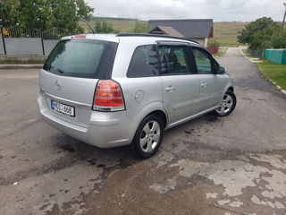 Opel Zafira foto 6