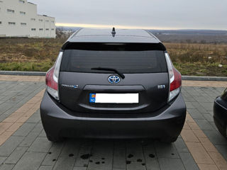 Toyota Prius c foto 3