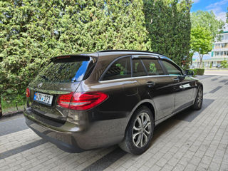 Mercedes C-Class foto 4