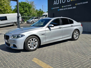 BMW 5 Series foto 8