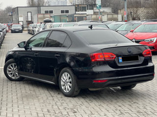 Volkswagen Jetta foto 5