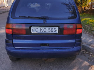 Volkswagen Sharan foto 2