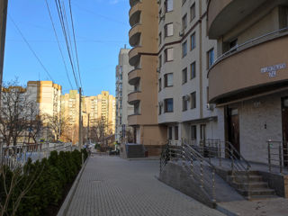 Apartament cu 2 camere, 70 m², Centru, Chișinău foto 10