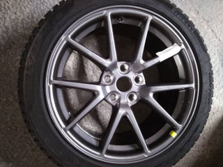 Tesla 235/45 R18 foto 1