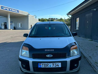 Ford Fusion foto 6