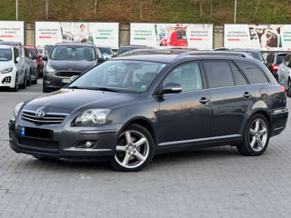 Toyota Avensis foto 4