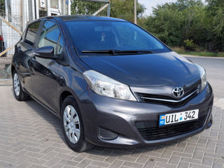 Toyota Yaris foto 2