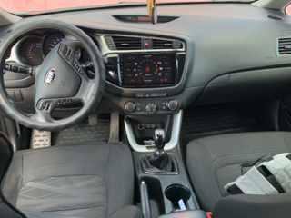 KIA Ceed foto 2