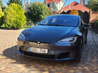 Tesla Model S foto 6