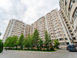 Apartament cu 2 camere, 79 m², Botanica, Chișinău