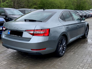 Skoda Superb foto 4