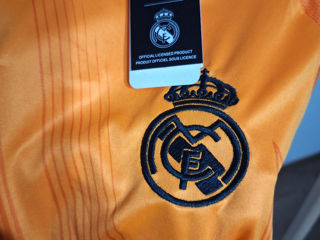 Real Madrid 24/25 Away Jersey foto 4