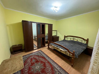 Apartament cu 2 camere, 60 m², Centru, Chișinău foto 1