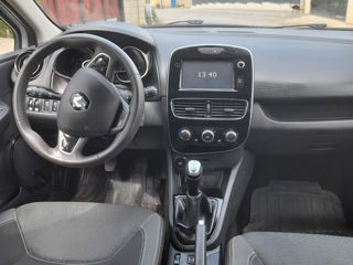 Renault Clio foto 8