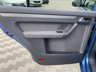 Volkswagen Touran foto 16