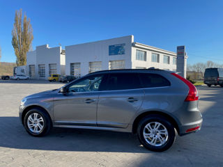 Volvo XC60 foto 1