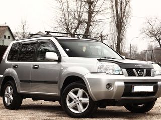 Nissan X-Trail foto 3