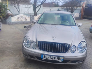 Mercedes E-Class foto 3