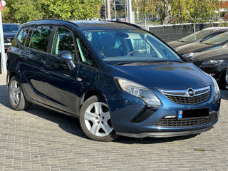 Opel Zafira foto 1