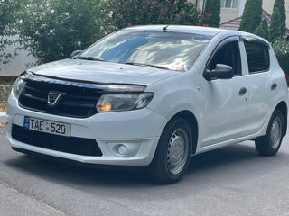 Dacia Sandero foto 3