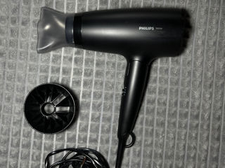 Продается фен Philips BHD308/10