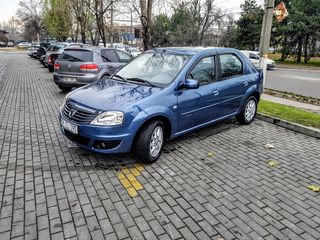 Dacia Logan foto 2