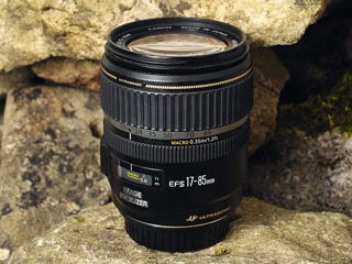 Canon EF-S 17-85mm f/4-5.6 IS USM