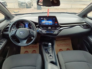 Toyota C-HR foto 5