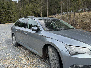 Skoda Superb foto 3