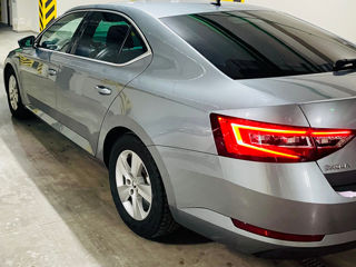 Skoda Superb foto 3