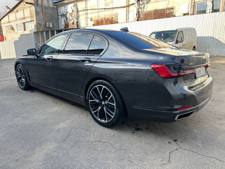 BMW 7 Series foto 2